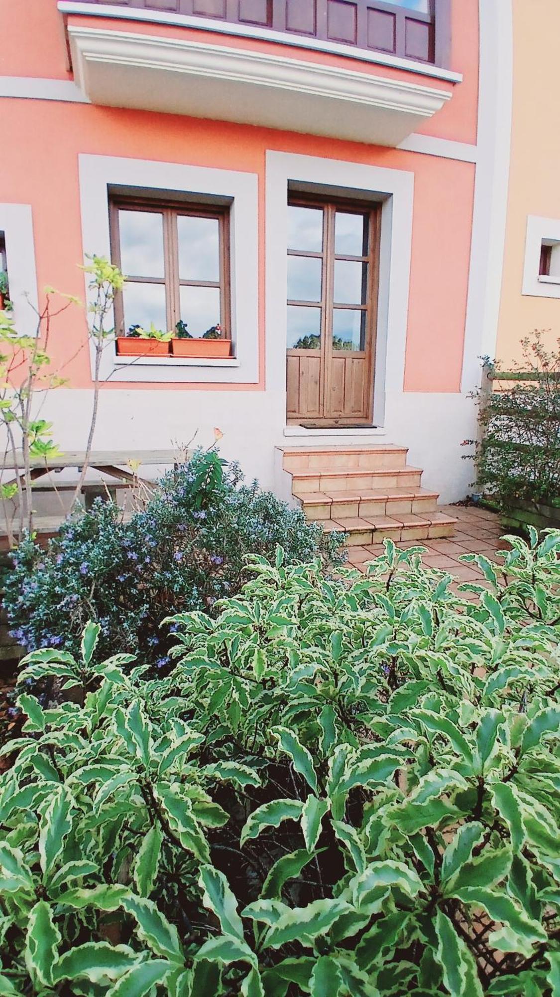 Acogedor Bajo Con Terraza Y Vistas Nueva De Llanes Exterior foto